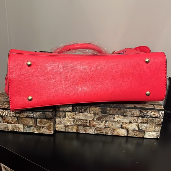 NWT AMY + JOEL Vegan Leather Shoulder Bag with 2D & 3D Ornaments and Patches - Picture 11 of 16